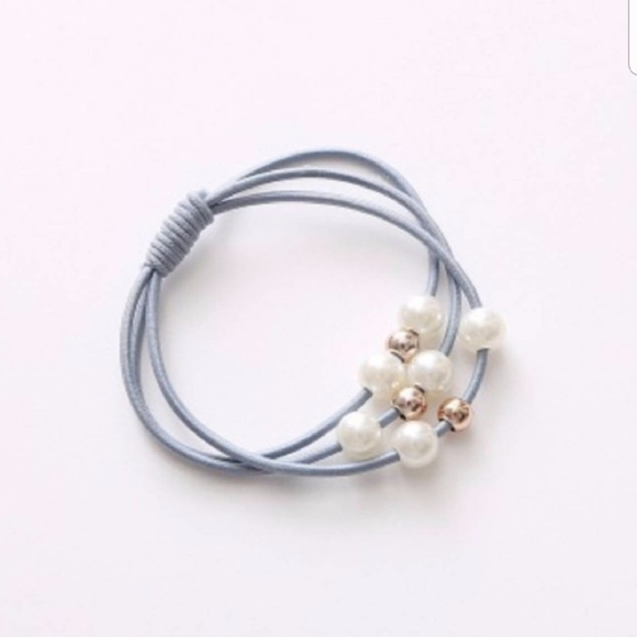 Last full set! Beaded hair elastics. Pack of 5 - Picture 5 of 8